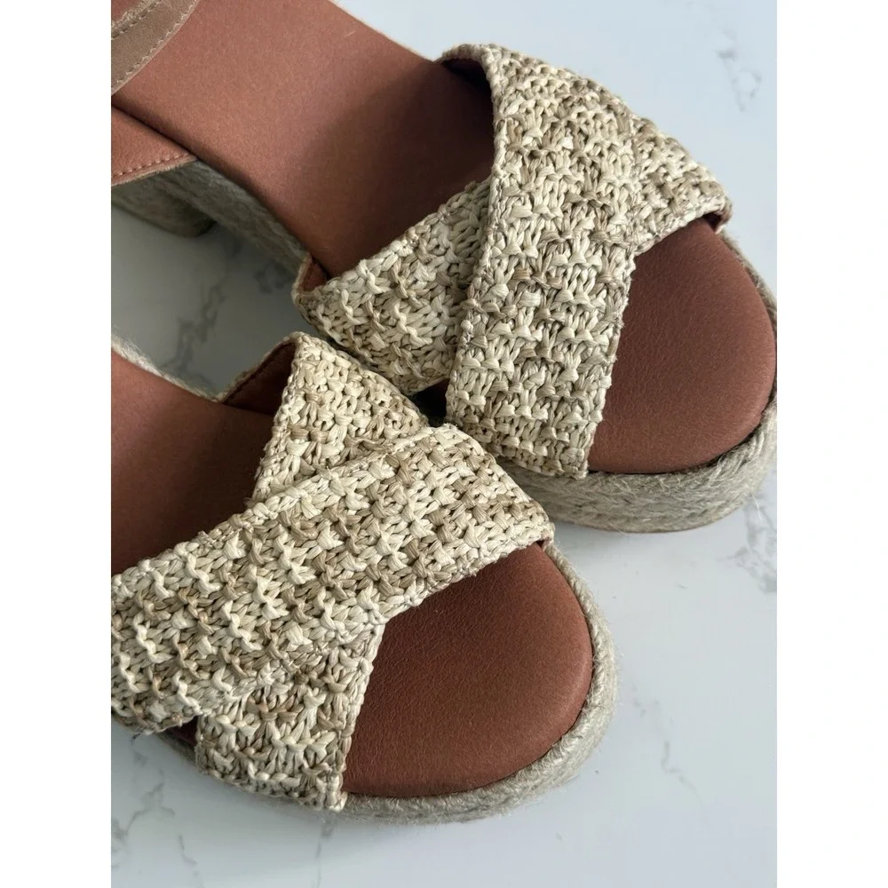 Toni Pons Atenes Platform Block Heel Espadrille Sandal Size 37 Beige Tan NWOT